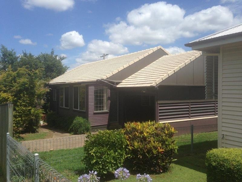 5 Barry Street, East Ipswich QLD 4305