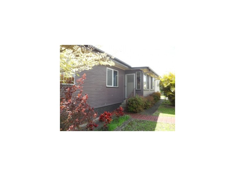 5 Barry Street, East Ipswich QLD 4305