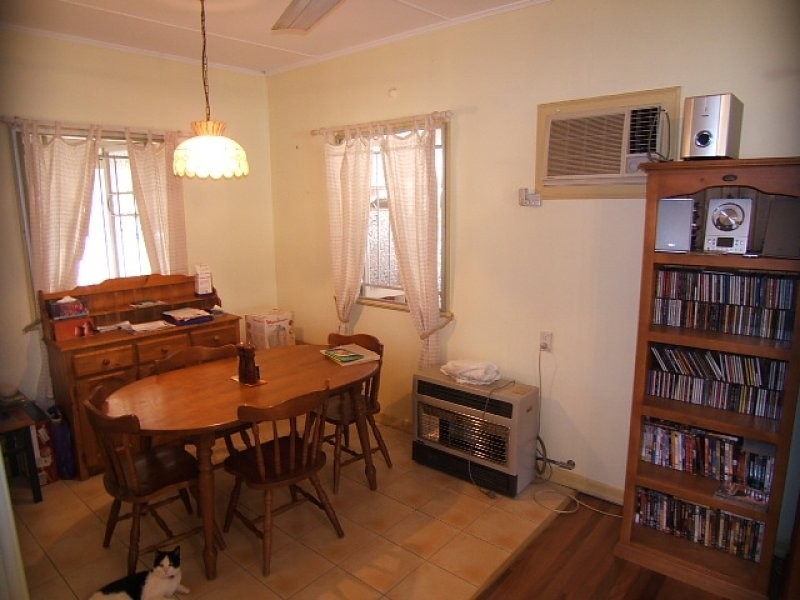 5 Barry Street, East Ipswich QLD 4305