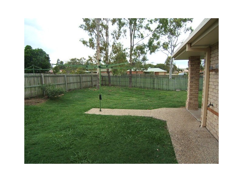 72 Jonquil Circuit, Flinders View QLD 4305