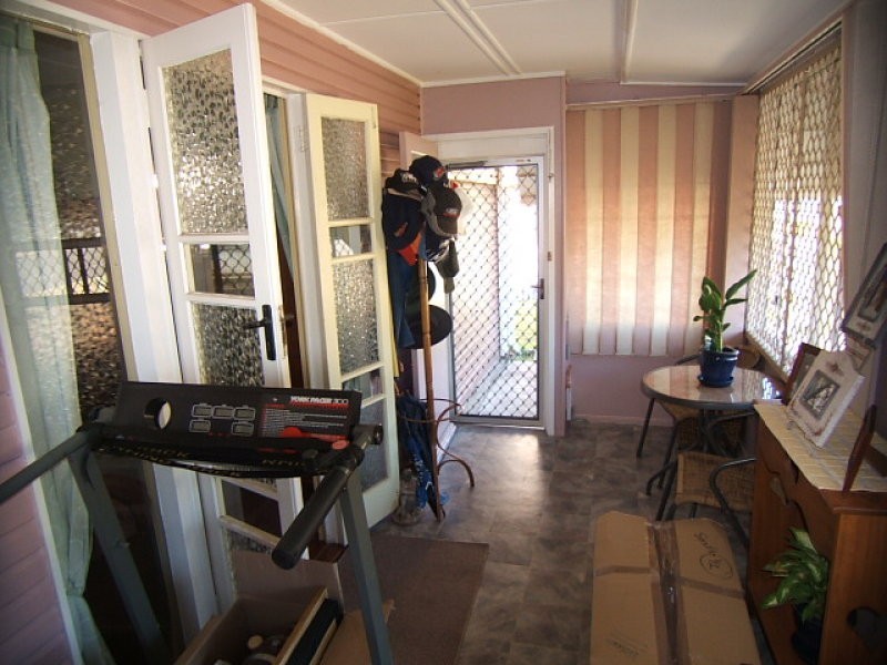 5 Barry Street, East Ipswich QLD 4305