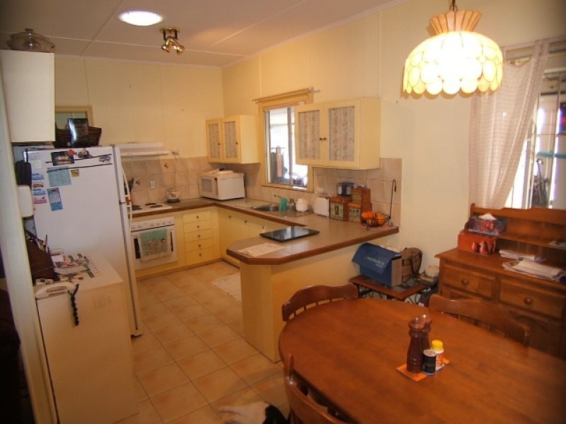 5 Barry Street, East Ipswich QLD 4305