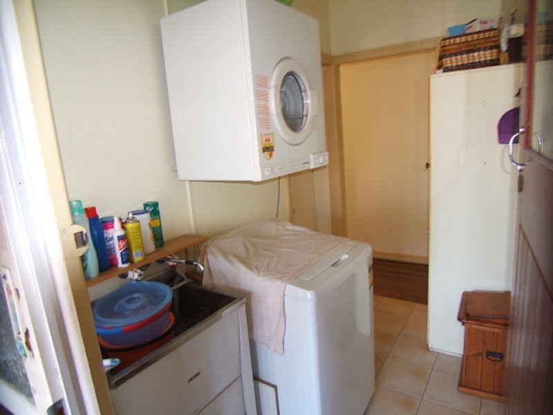 5 Barry Street, East Ipswich QLD 4305