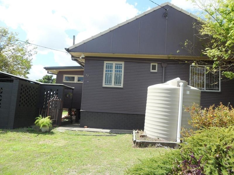 5 Barry Street, East Ipswich QLD 4305