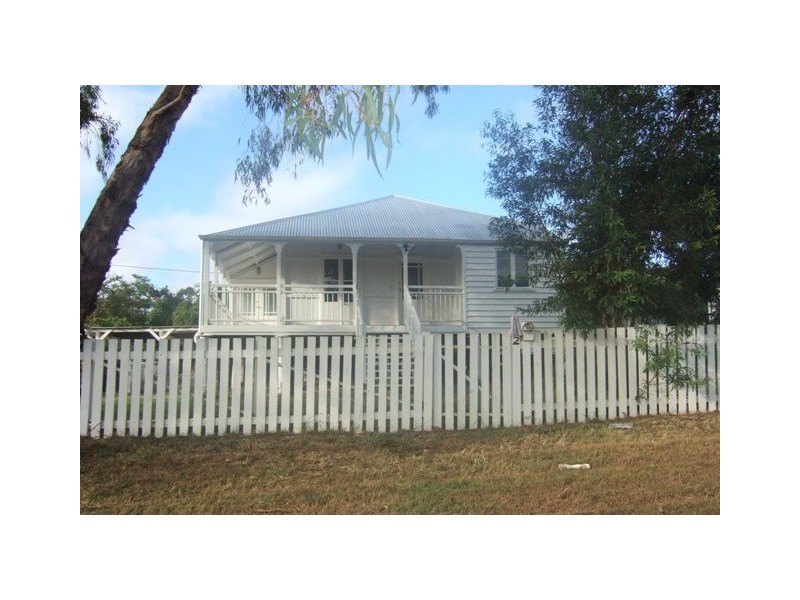 2 Maher Street, North Ipswich QLD 4305