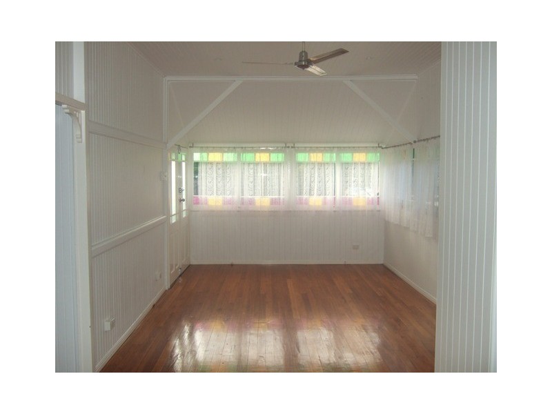 2 Maher Street, North Ipswich QLD 4305