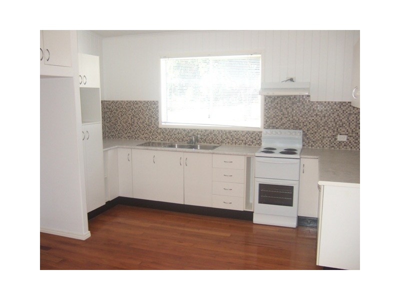 2 Maher Street, North Ipswich QLD 4305