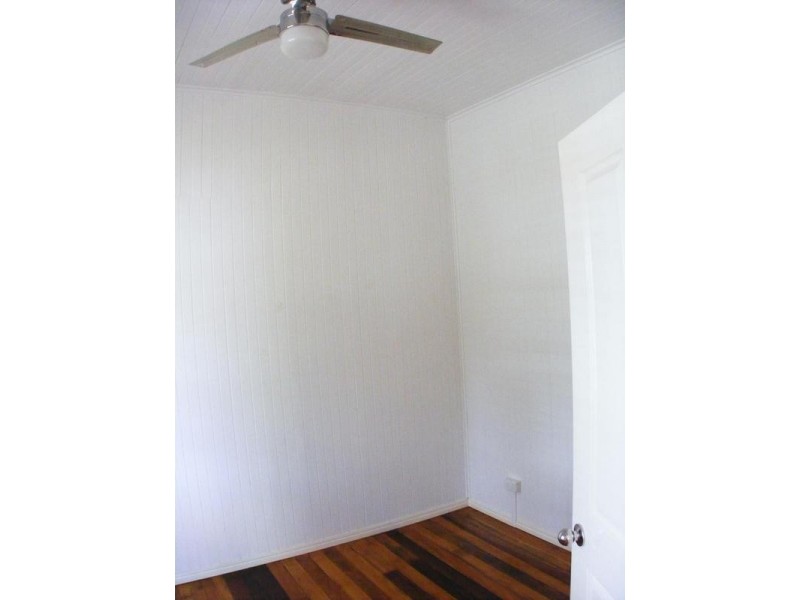 2 Maher Street, North Ipswich QLD 4305