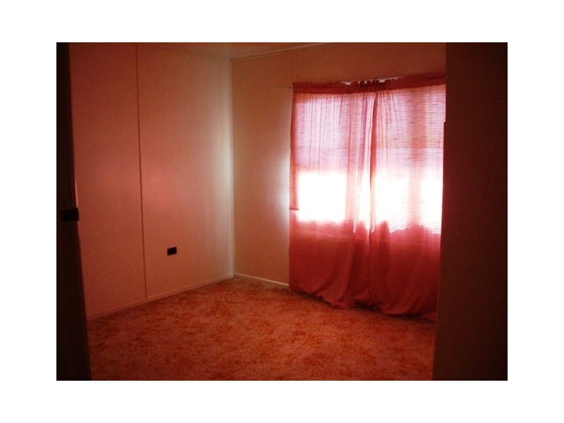 32 Vivian Street, Eastern Heights QLD 4305