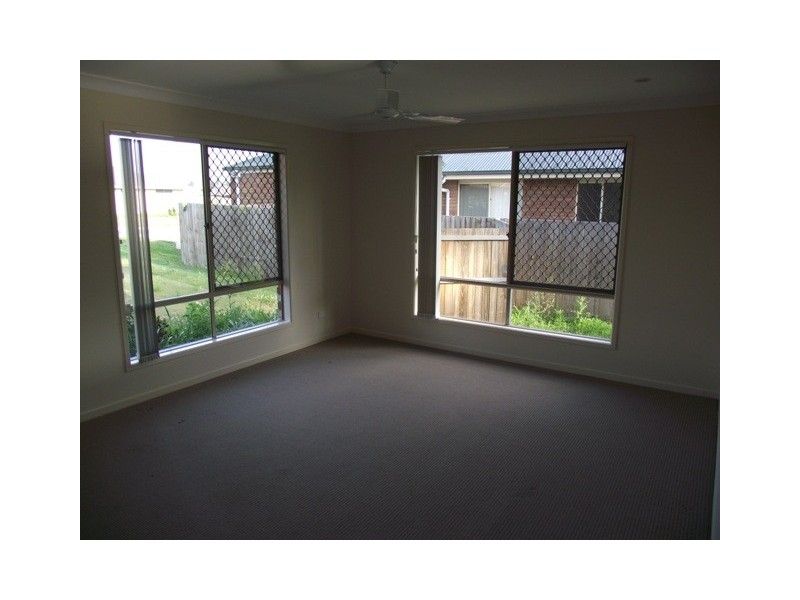 20 Waratah Court, Yamanto QLD 4305