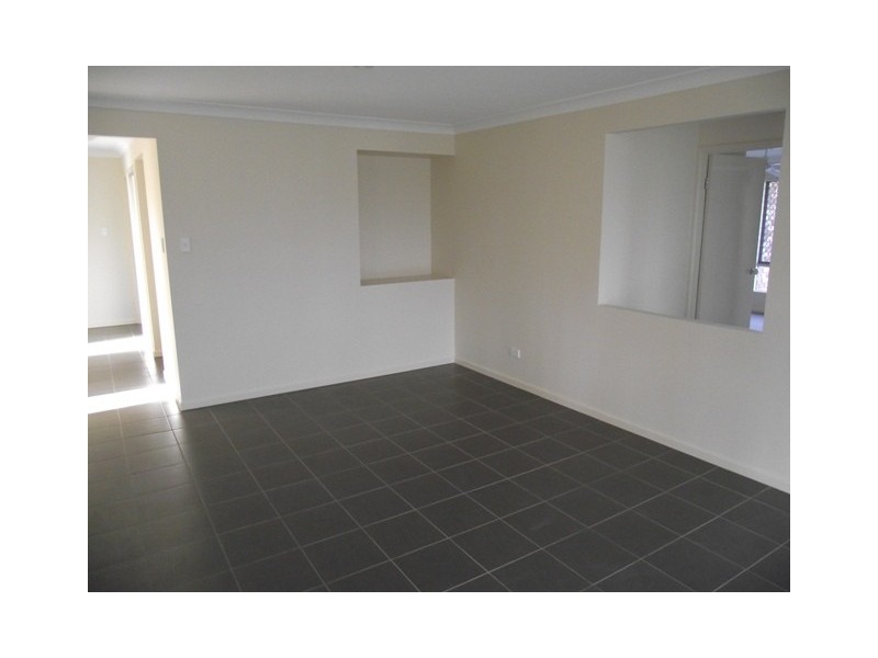 20 Waratah Court, Yamanto QLD 4305