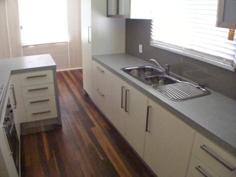 27 Balaclava Street, Churchill QLD 4305