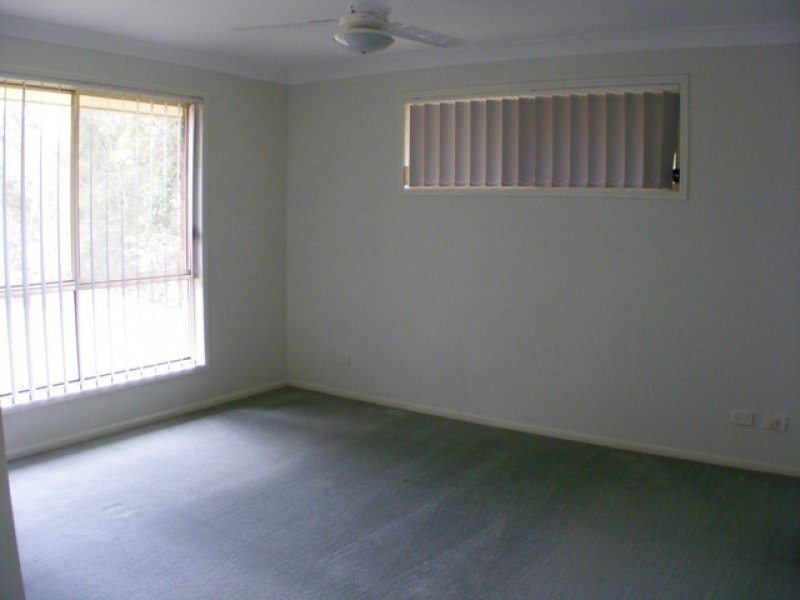 9 Kelso Close, Yamanto QLD 4305
