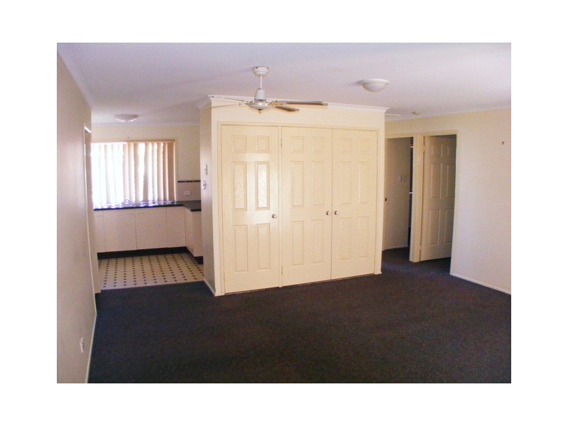 2/3 Settlers Way, Raceview QLD 4305