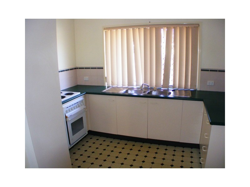 2/3 Settlers Way, Raceview QLD 4305