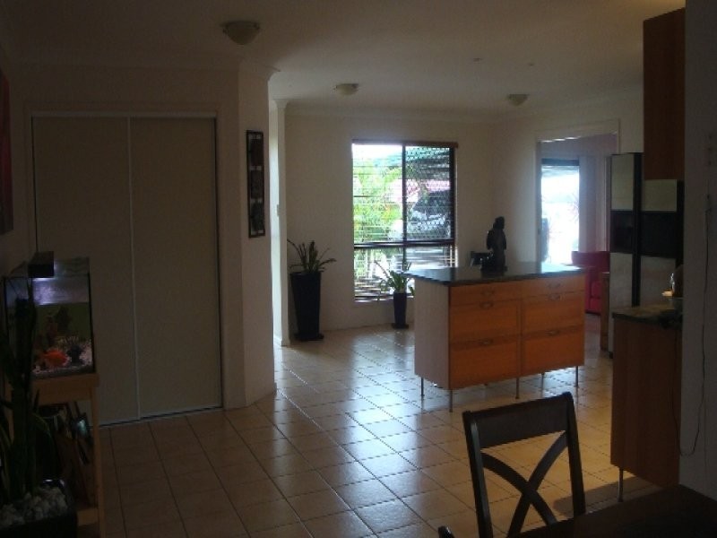 3 Wagtail Street, Flinders View QLD 4305