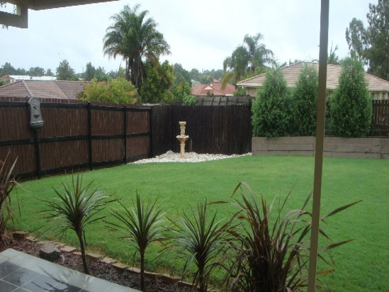 3 Wagtail Street, Flinders View QLD 4305