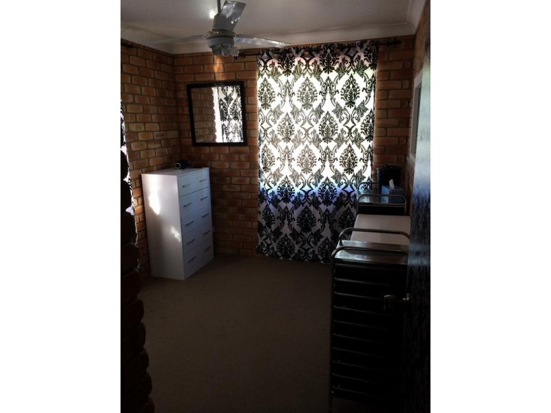 31 Greenway Street, Churchill QLD 4305