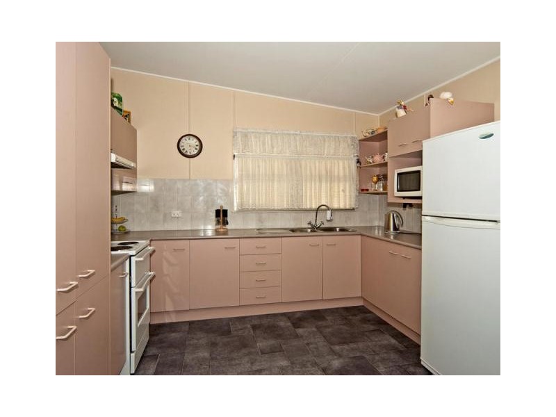 60 Samford Road, Leichhardt QLD 4305