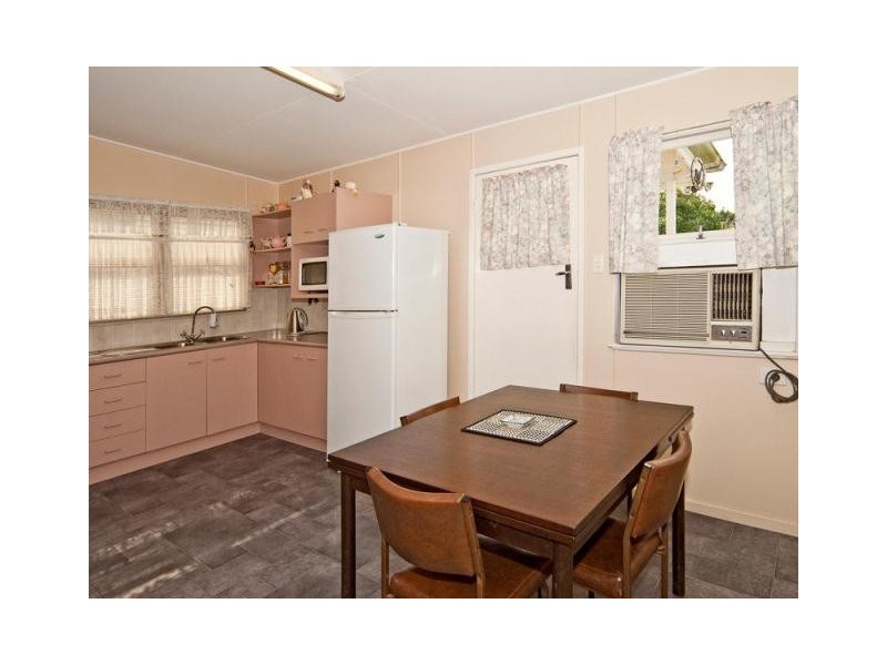 60 Samford Road, Leichhardt QLD 4305