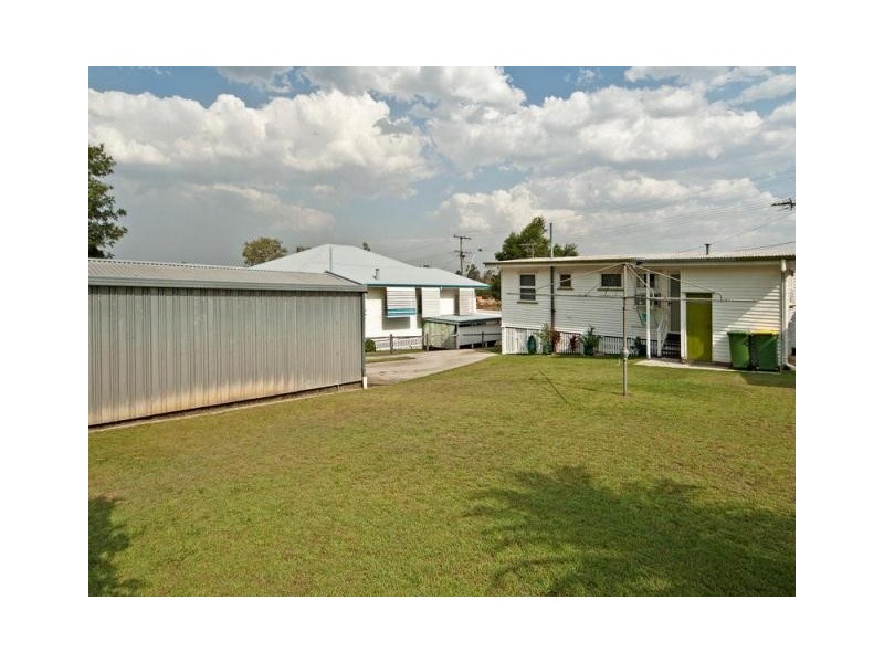 60 Samford Road, Leichhardt QLD 4305