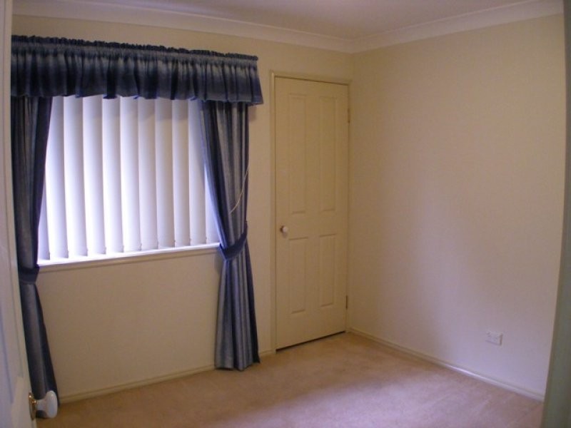 8 Palm Avenue, Raceview QLD 4305