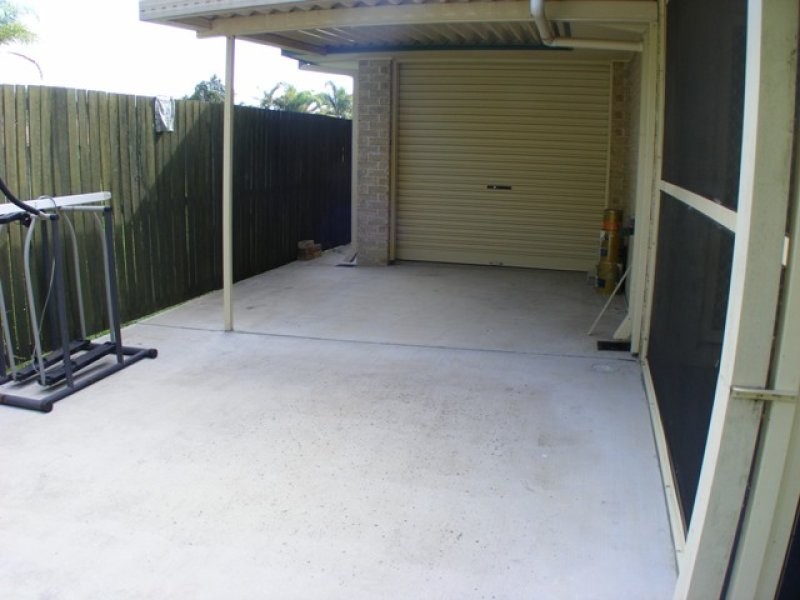 8 Palm Avenue, Raceview QLD 4305