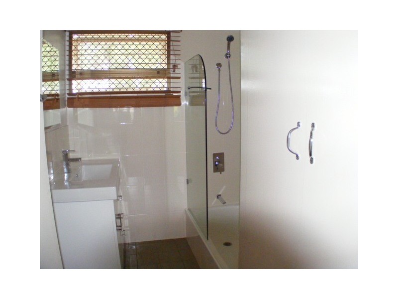 7A Hayes Street, Raceview QLD 4305