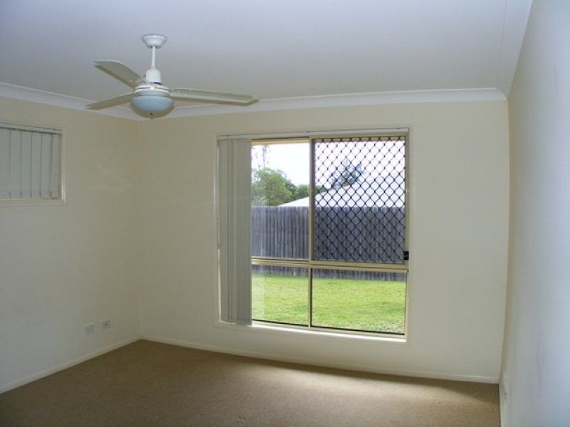 63 Lakeview Drive, Deebing Heights QLD 4306
