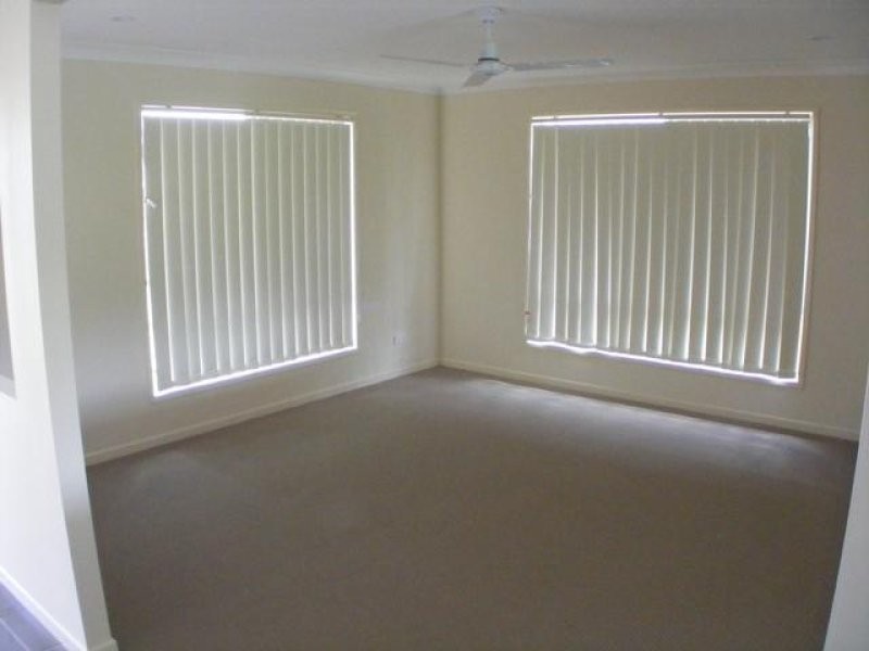 20 Waratah Court, Yamanto QLD 4305