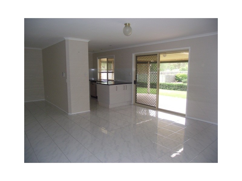 114 Equestrian Drive, Yamanto QLD 4305