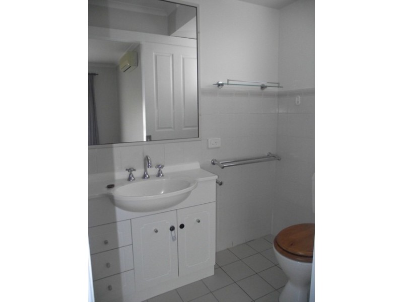 114 Equestrian Drive, Yamanto QLD 4305