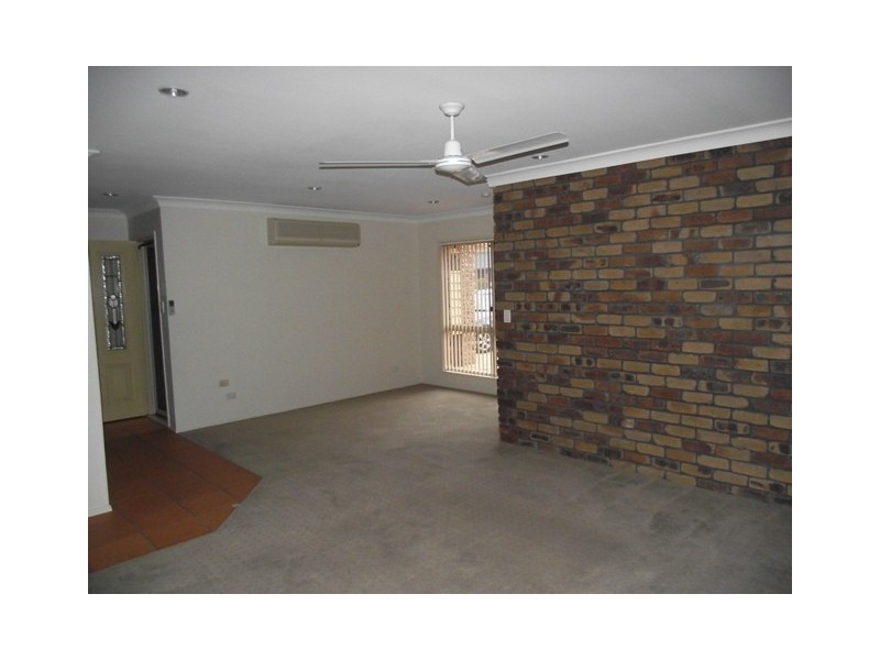 9 Sheppey Place, Yamanto QLD 4305