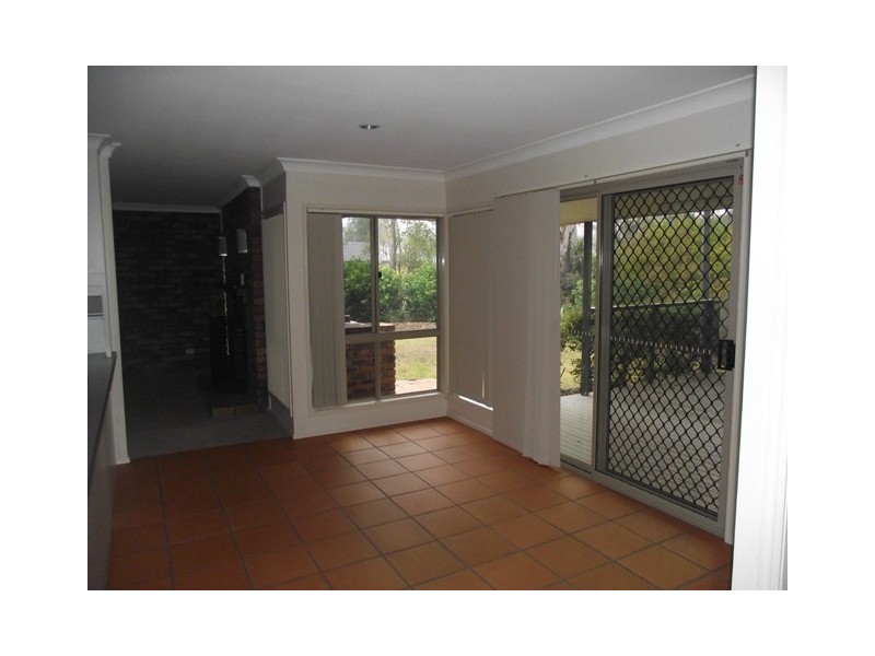 9 Sheppey Place, Yamanto QLD 4305