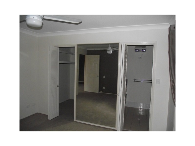 9 Sheppey Place, Yamanto QLD 4305