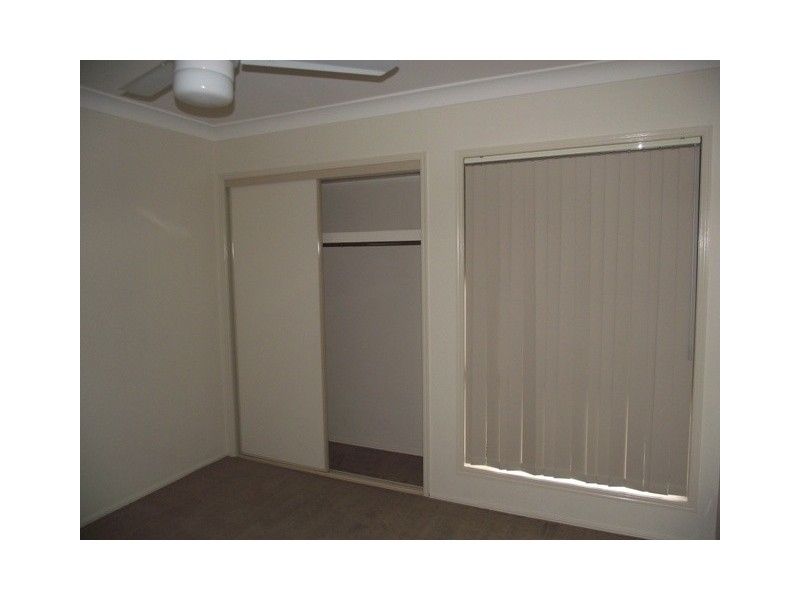 9 Sheppey Place, Yamanto QLD 4305