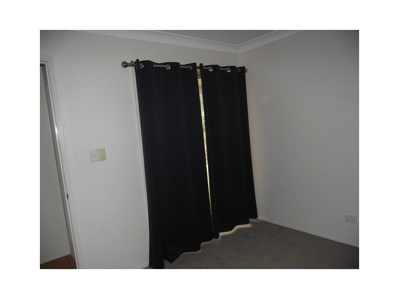 9 Sheppey Place, Yamanto QLD 4305