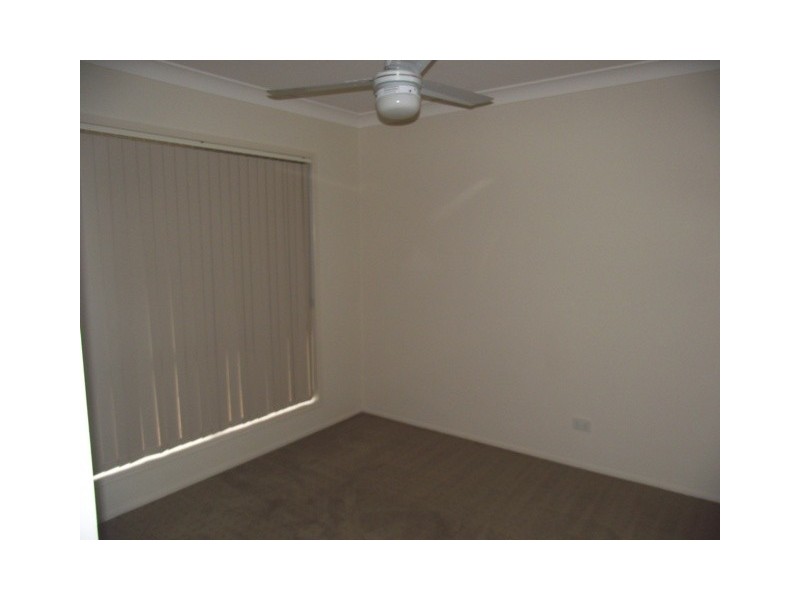 9 Sheppey Place, Yamanto QLD 4305