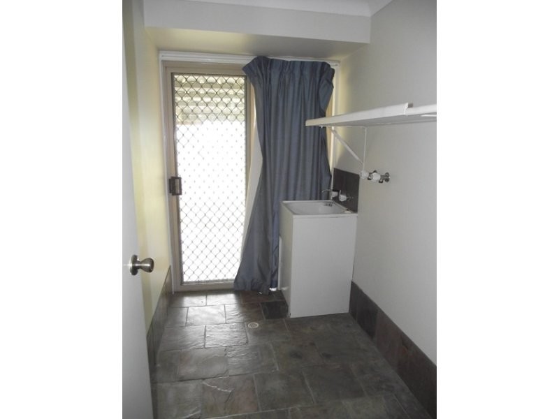 76 Jacaranda Drive, Yamanto QLD 4305