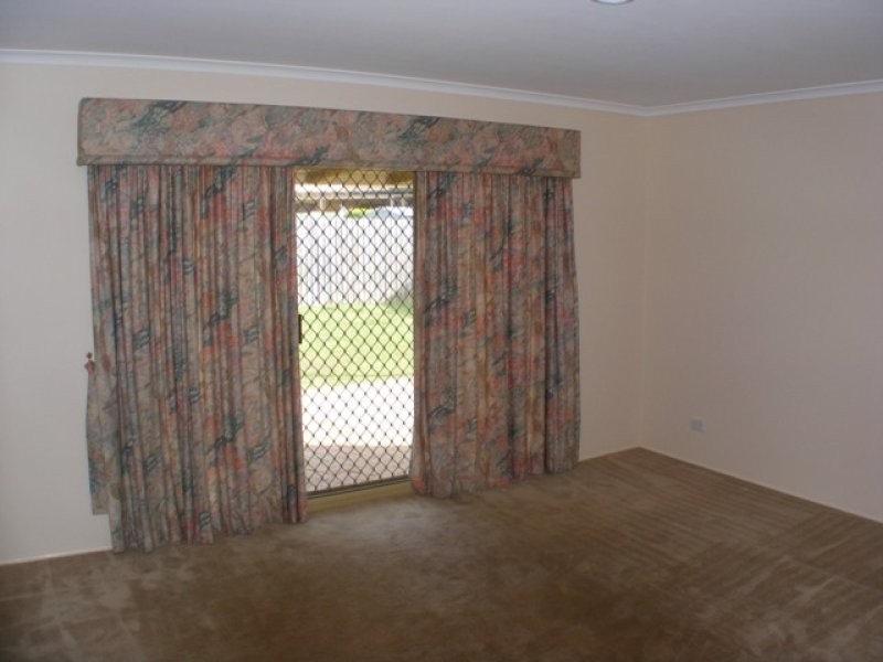 325 South Station Road, Raceview QLD 4305