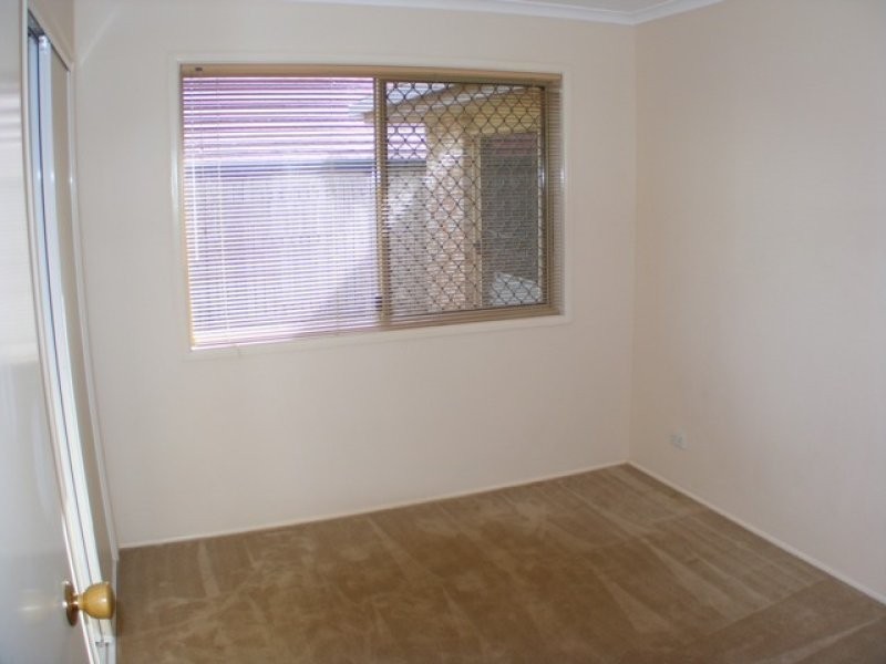 325 South Station Road, Raceview QLD 4305