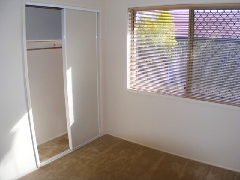 325 South Station Road, Raceview QLD 4305