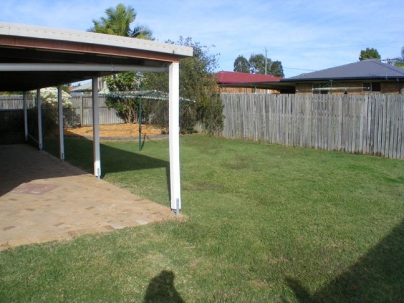 325 South Station Road, Raceview QLD 4305