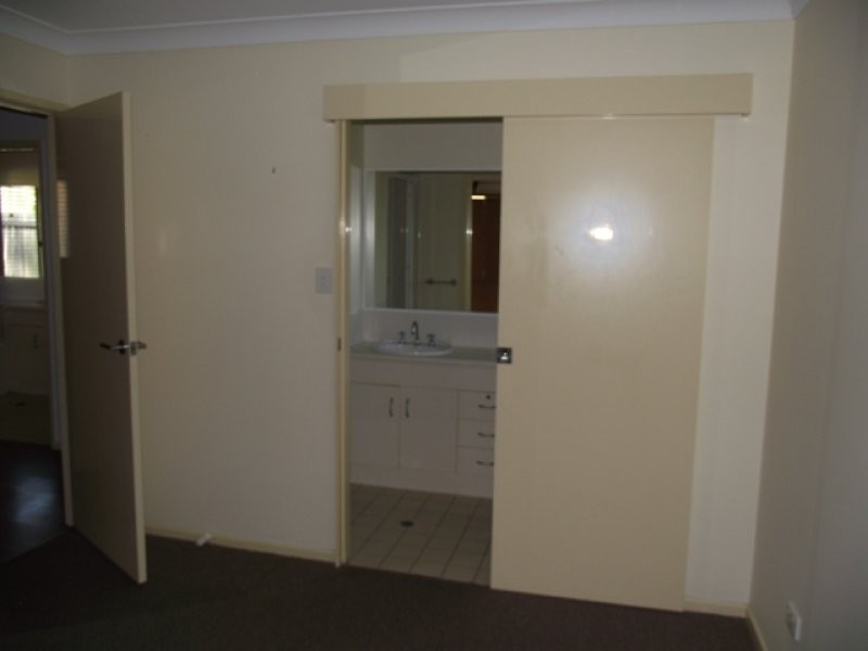 10 Arabian Close, Yamanto QLD 4305