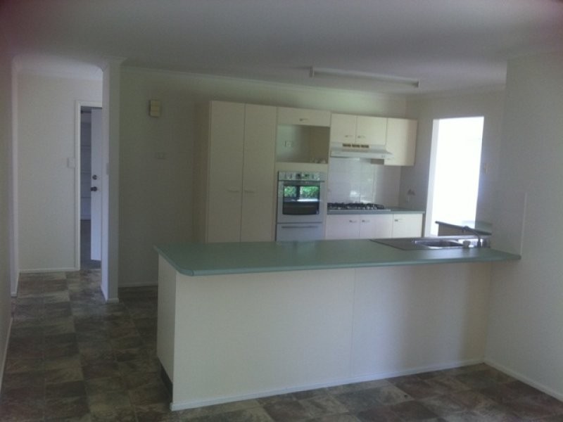 5 Resolution Parade, Flinders View QLD 4305