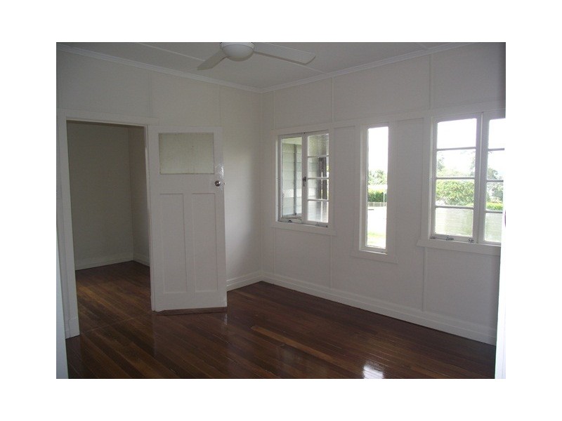 87 Whitehill Road, Eastern Heights QLD 4305