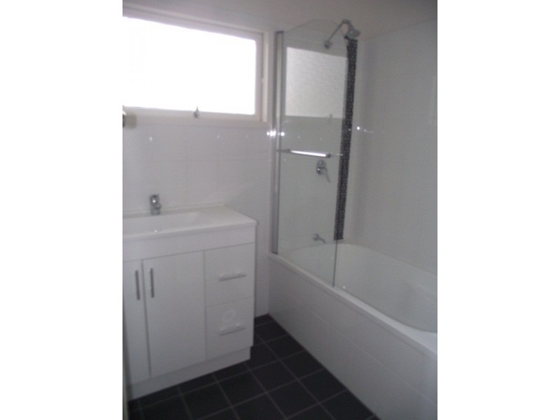 87 Whitehill Road, Eastern Heights QLD 4305