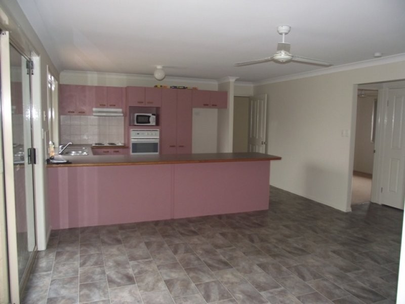 40 Mustang Street, Yamanto QLD 4305