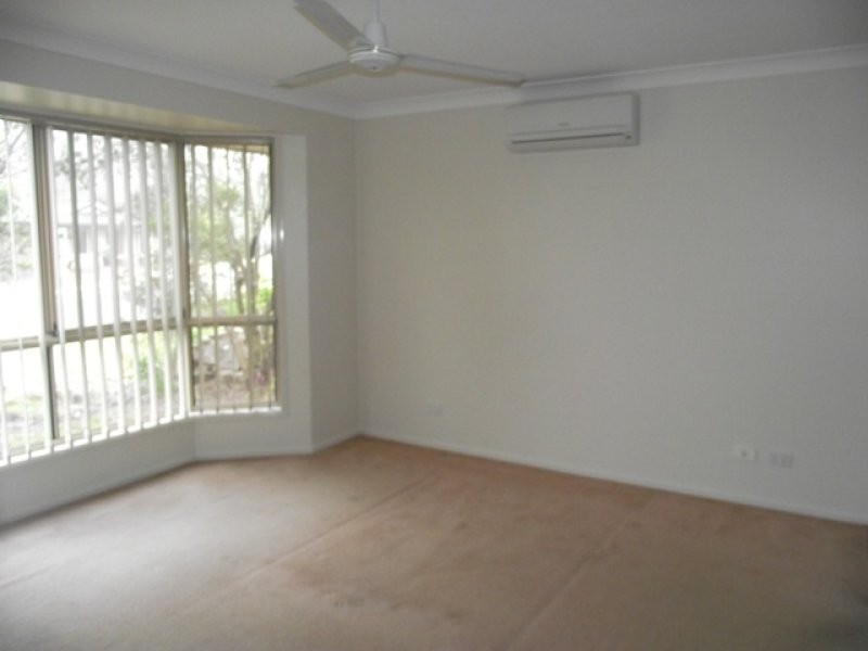 40 Mustang Street, Yamanto QLD 4305