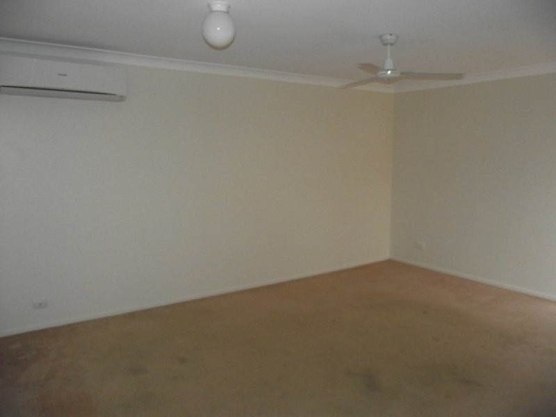 40 Mustang Street, Yamanto QLD 4305